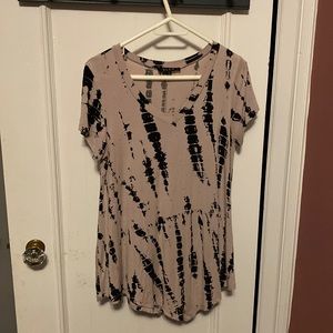 Womens shirt sleeve tunic